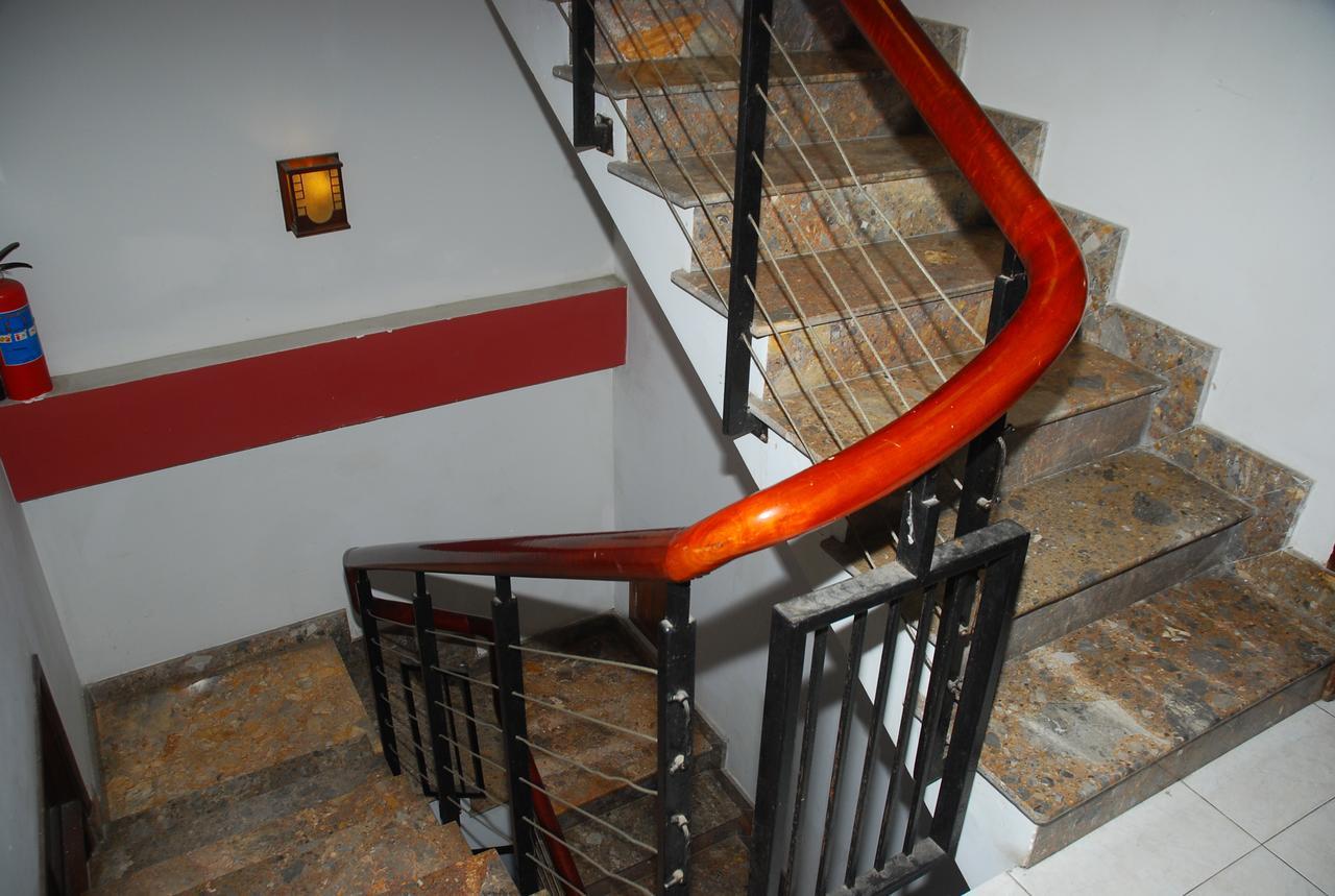 Volga Hotel Hue Zewnętrze zdjęcie